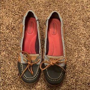 Sperry Wedges
